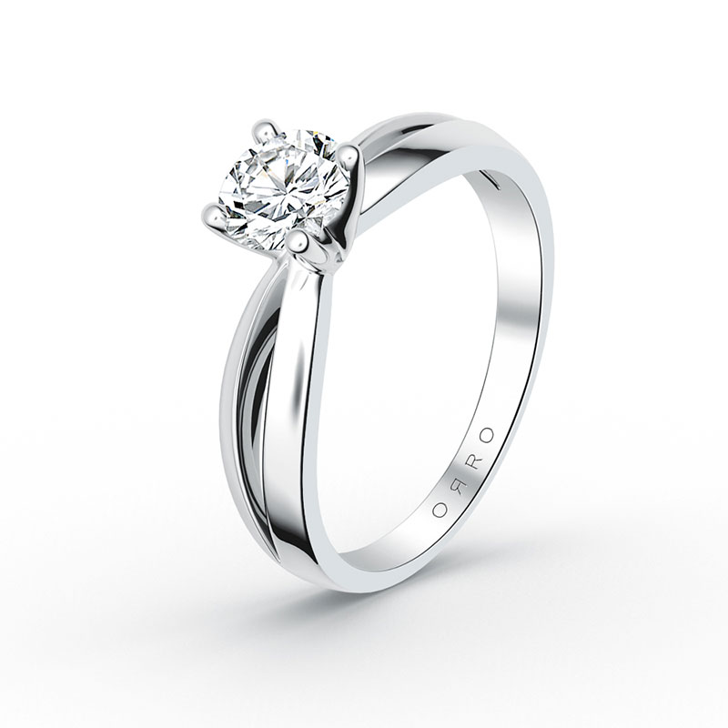 ORRO Bow-Pronged Solitaire Ring (0.5ct)