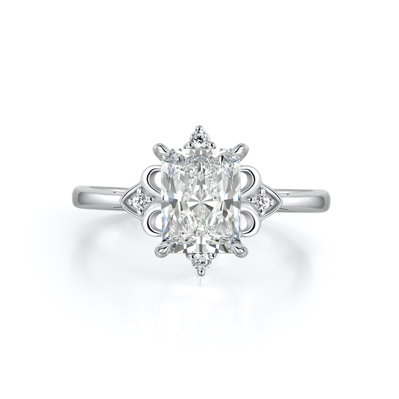 ORRO Emerly Radiant-Cut Ring (1.80ct) in 18K Yellow Gold