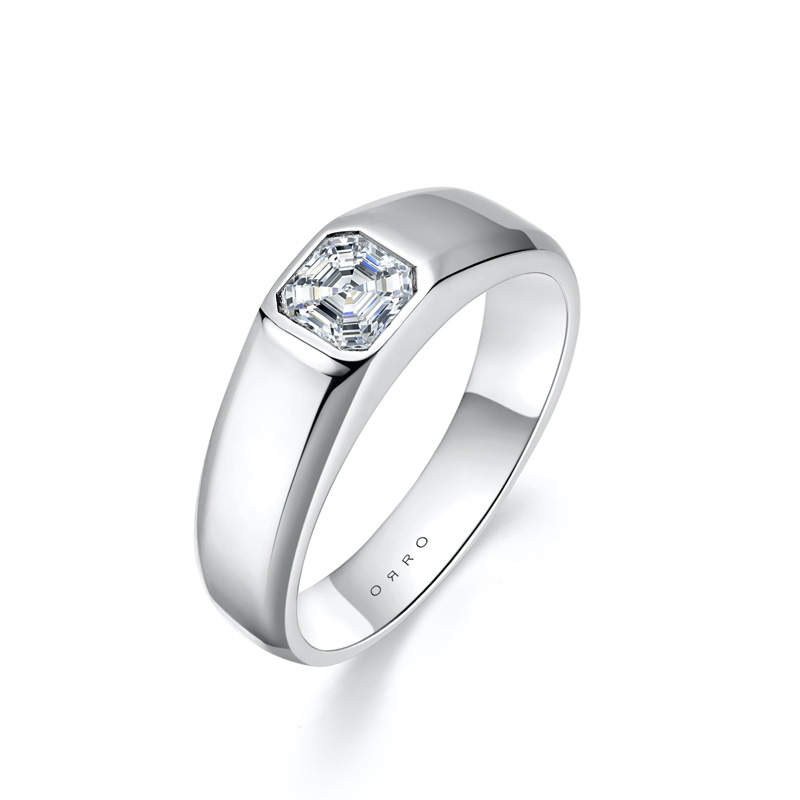ORRO Classic Asscher Gypsy Ring (1.05ct)