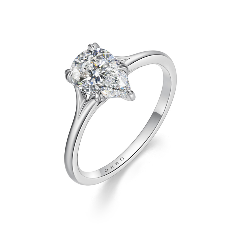 ORRO Lorrina I Pear Ring (Single Band)