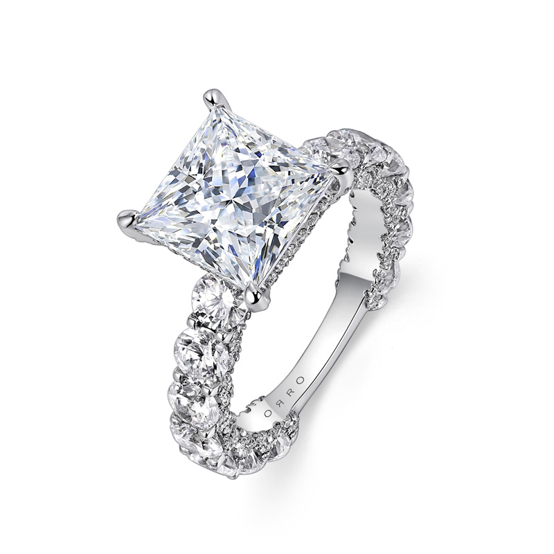 ORRO Nicola Princess-Cut Ring in 18K Yellow Gold