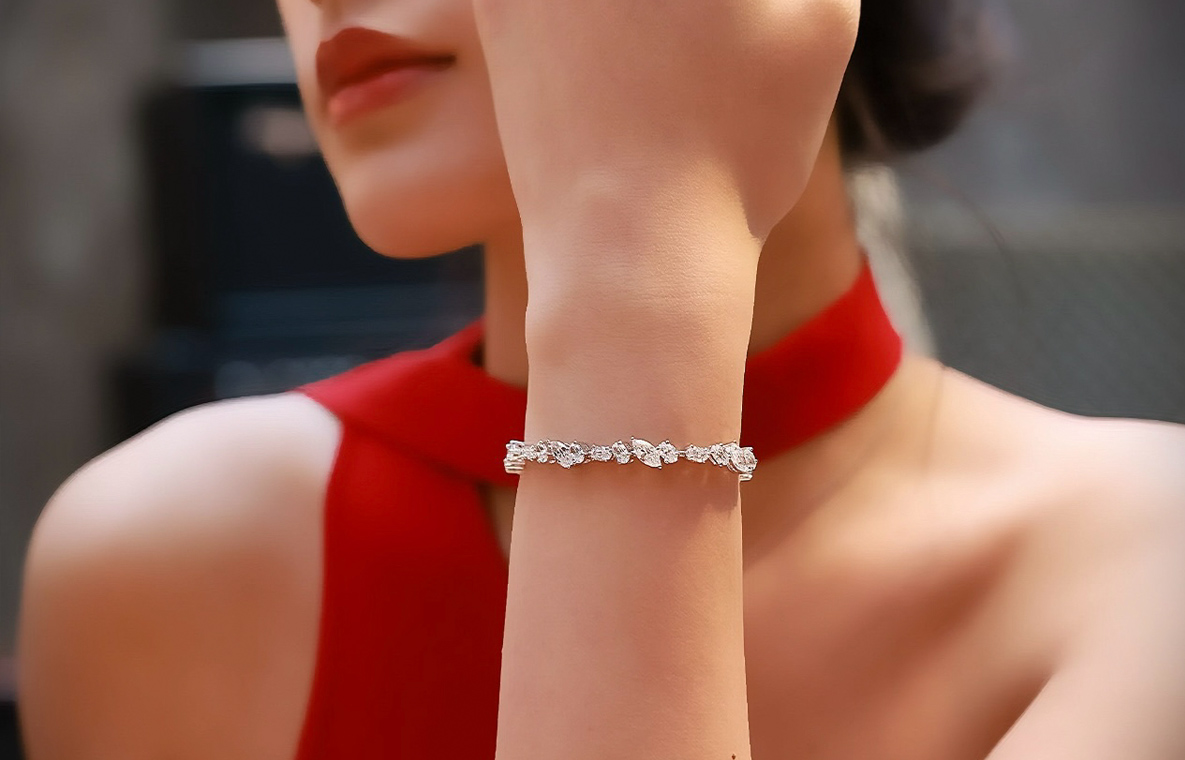 18K Gold Bracelets
