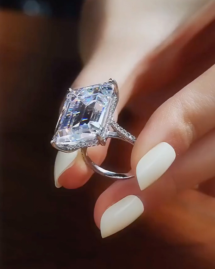 ORRO Litzy Emerald-Cut Ring